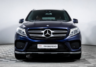 Подержанный автомобиль Mercedes-Benz GLE 2015 года (2 фото)