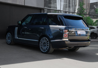 Подержанный автомобиль Land Rover Range Rover 2020 года (6 фото)