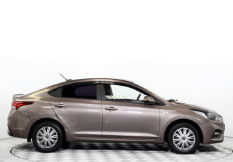 Подержанный автомобиль Hyundai Solaris Sedan 2020 года (4 фото)