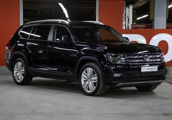 Подержанный автомобиль Volkswagen Teramont 2019 года (3 фото)