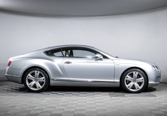 Подержанный автомобиль Bentley Continental GT Coupe 2012 года (4 фото)