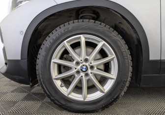 Подержанный автомобиль BMW X2 2020 года (12 фото)