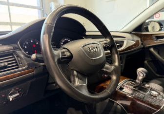 Подержанный автомобиль Audi A6 Sedan 2011 года (13 фото)