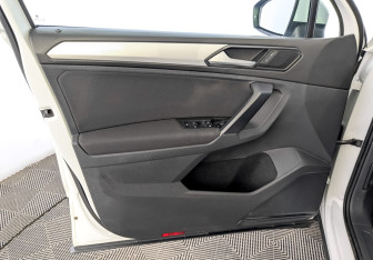 Подержанный автомобиль Volkswagen Tiguan 2017 года (19 фото)