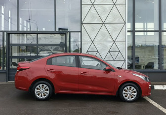 Подержанный автомобиль Kia Rio Sedan 2017 года (4 фото)