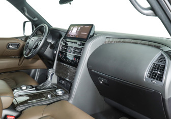 Подержанный автомобиль Nissan Armada 2023 года (9 фото)