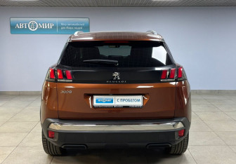 Подержанный автомобиль Peugeot 3008 2017 года (6 фото)