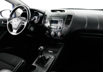 Подержанный автомобиль Kia Cerato Sedan 2014 года (5 фото)