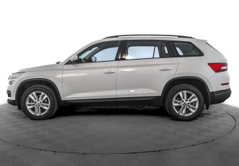 Подержанный автомобиль Skoda Kodiaq 2021 года (8 фото)