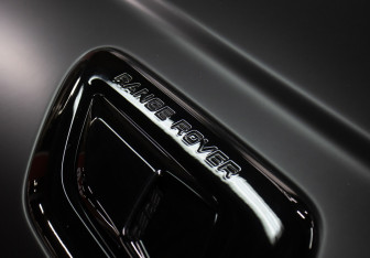 Подержанный автомобиль Land Rover Range Rover Sport 2018 года (25 фото)