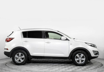 Подержанный автомобиль Kia Sportage 2014 года (4 фото)