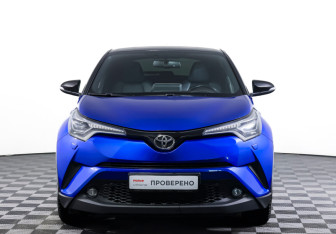 Подержанный автомобиль Toyota C-HR 2018 года (2 фото)