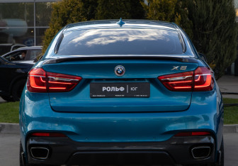 Подержанный автомобиль BMW X6 2018 года (33 фото)