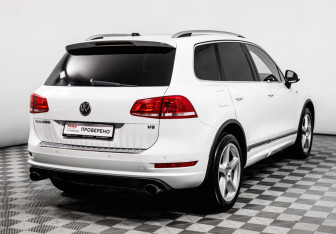 Подержанный автомобиль Volkswagen Touareg 2012 года (5 фото)