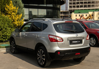 Подержанный автомобиль Nissan Qashqai 2012 года (5 фото)
