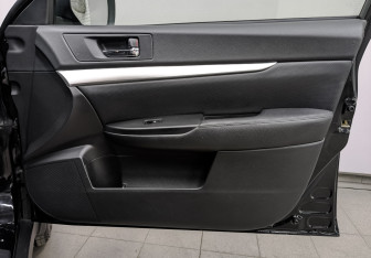 Подержанный автомобиль Subaru Outback Wagon 2012 года (24 фото)