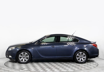 Подержанный автомобиль Opel Insignia Liftback 2010 года (2 фото)