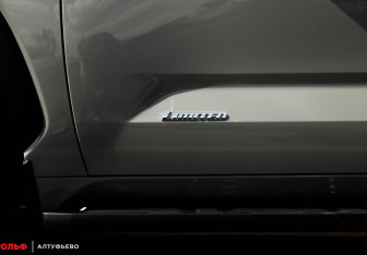 Новый Toyota Sequoia 2025 (9 фото)