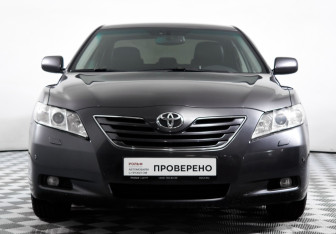 Подержанный автомобиль Toyota Camry Sedan 2007 года (2 фото)