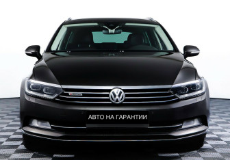 Подержанный автомобиль Volkswagen Passat Wagon 2015 года (2 фото)