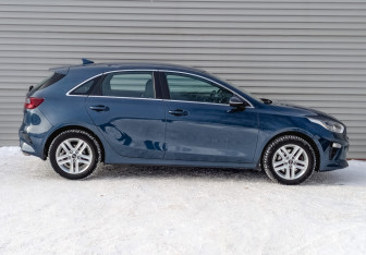 Подержанный автомобиль Kia Ceed Hatchback 2019 года (4 фото)