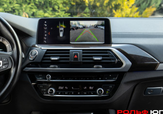 Подержанный автомобиль BMW X3 2018 года (12 фото)