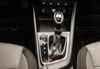 Подержанный автомобиль Hyundai Solaris Sedan 2019 года (9 фото)