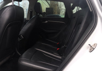 Подержанный автомобиль Audi Q5 2014 года (10 фото)