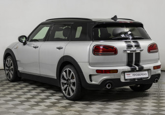 Подержанный автомобиль MINI Clubman Wagon 2019 года (7 фото)