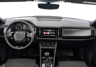 Подержанный автомобиль Skoda Kodiaq 2021 года (14 фото)