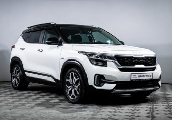 Подержанный автомобиль Kia Seltos 2022 года (3 фото)