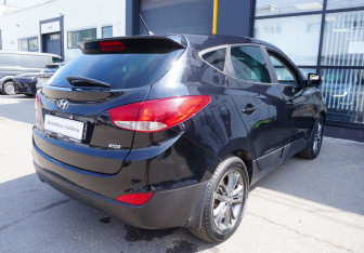 Подержанный автомобиль Hyundai ix35 2015 года (5 фото)