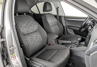 Подержанный автомобиль Skoda Octavia Liftback 2019 года (23 фото)