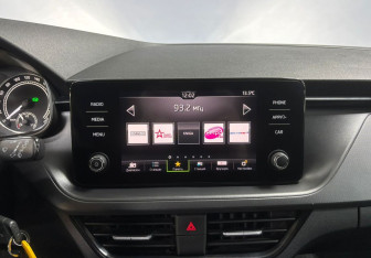 Подержанный автомобиль Skoda Rapid Liftback 2021 года (15 фото)