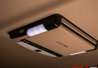 Подержанный автомобиль Toyota Alphard 2013 года (20 фото)