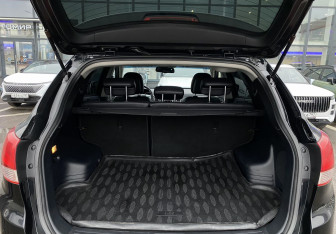 Подержанный автомобиль Hyundai ix35 2013 года (10 фото)