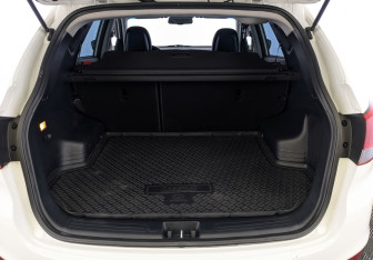 Подержанный автомобиль Hyundai ix35 2014 года (10 фото)