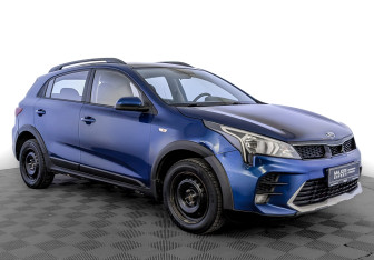 Подержанный автомобиль Kia Rio Hatchback 2021 года (3 фото)