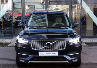 Подержанный автомобиль Volvo XC90 2015 года (2 фото)