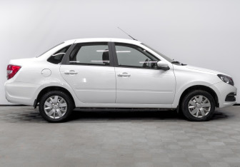 Подержанный автомобиль LADA (ВАЗ) Granta Sedan 2024 года (4 фото)