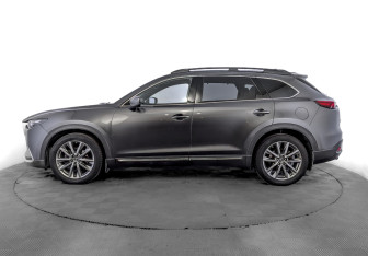 Подержанный автомобиль Mazda CX-9 2018 года (8 фото)