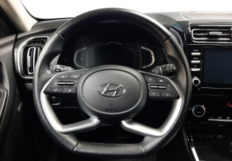 Подержанный автомобиль Hyundai Creta 2021 года (19 фото)