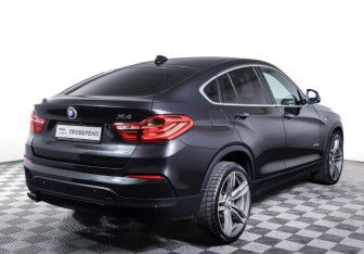 Подержанный автомобиль BMW X4 2015 года (5 фото)
