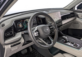 Подержанный автомобиль GAC GS8 2024 года (15 фото)