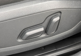 Подержанный автомобиль Audi A4 Sedan 2018 года (21 фото)