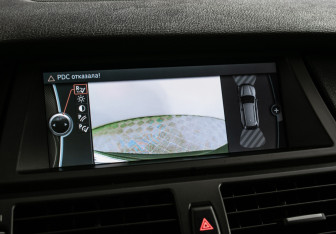 Подержанный автомобиль BMW X5 2010 года (15 фото)