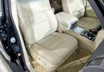 Подержанный автомобиль Toyota Land Cruiser Suv 2018 года (24 фото)