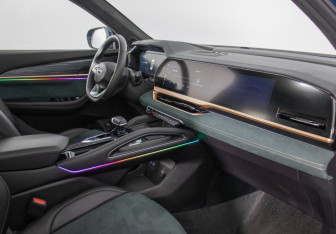 Подержанный автомобиль Geely Monjaro 2023 года (9 фото)