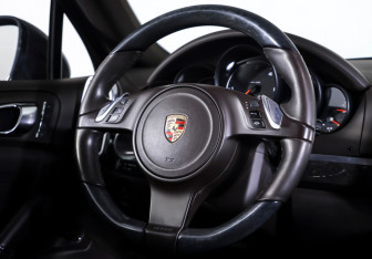 Подержанный автомобиль Porsche Cayenne 2012 года (14 фото)