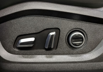 Подержанный автомобиль Exeed LX 2022 года (19 фото)